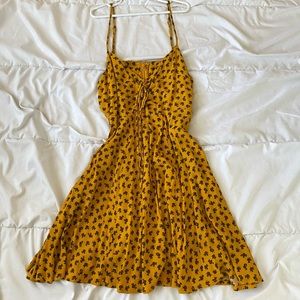 Forever 21 • Summer Floral Dress